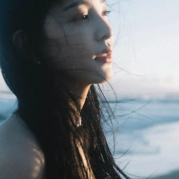 在她们眼中